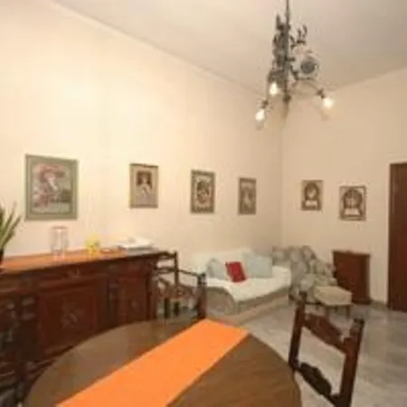 Scaletta Villa Siena